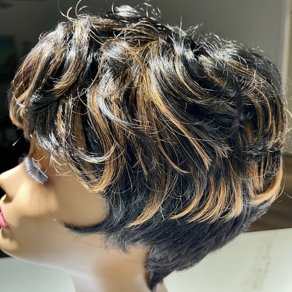Other - 💯% HUMAN Hair, Short, Pixie, longer on top, black, highlighted